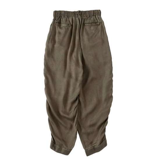 saby KUNG-FU TUCK PANTS - Pigment Cloth -