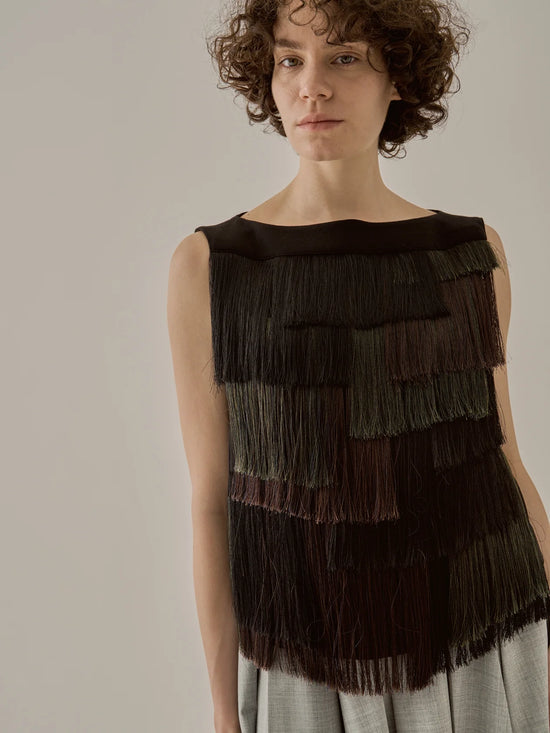 AKIRANAKA Nichola fringe pullover BK