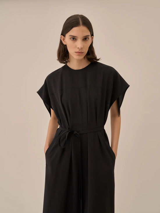AKIRANAKA Selina back cape dress BK
