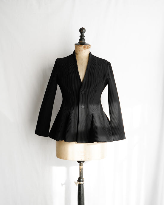 CFCL HYPHA COLLARLESS FLARE JACKET