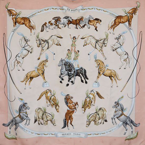 HERMES カレ90"En Piste"