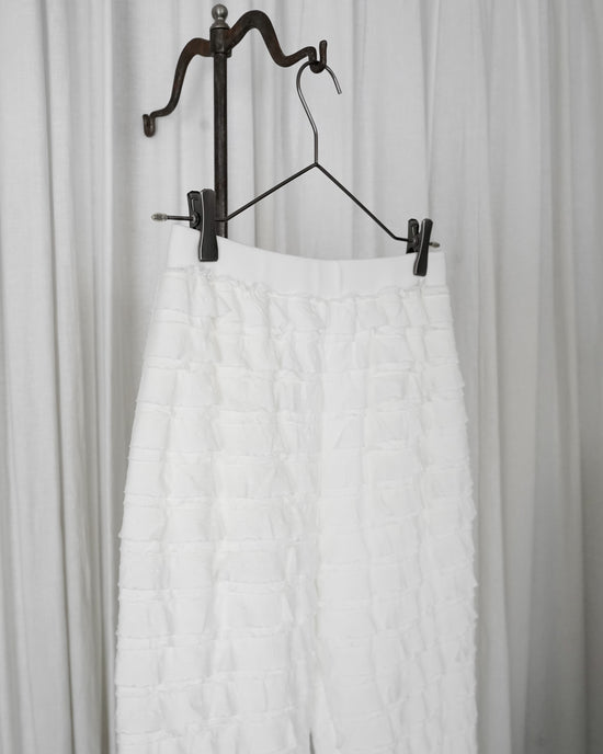 PROVOKE FRILL PANTS