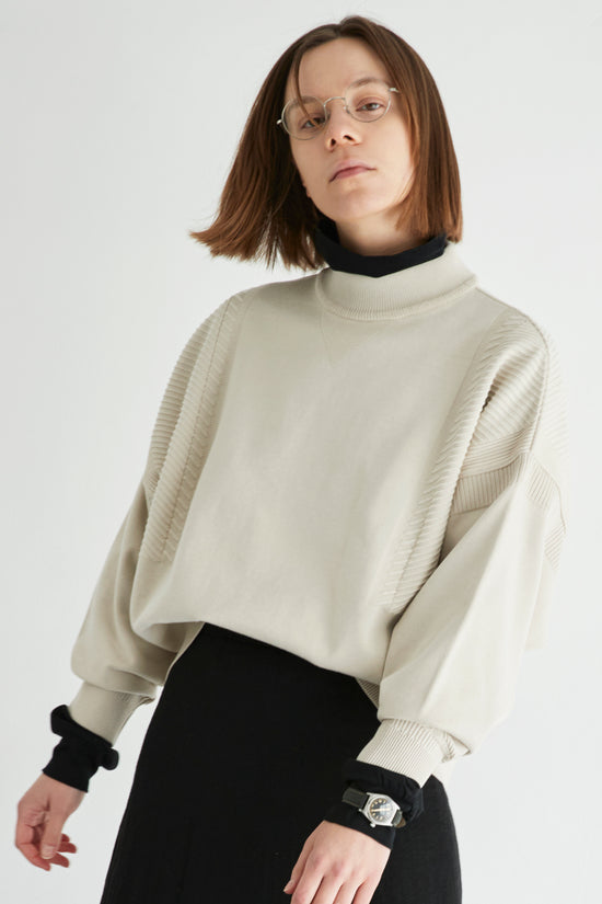 Akisora Mock Neck Knit