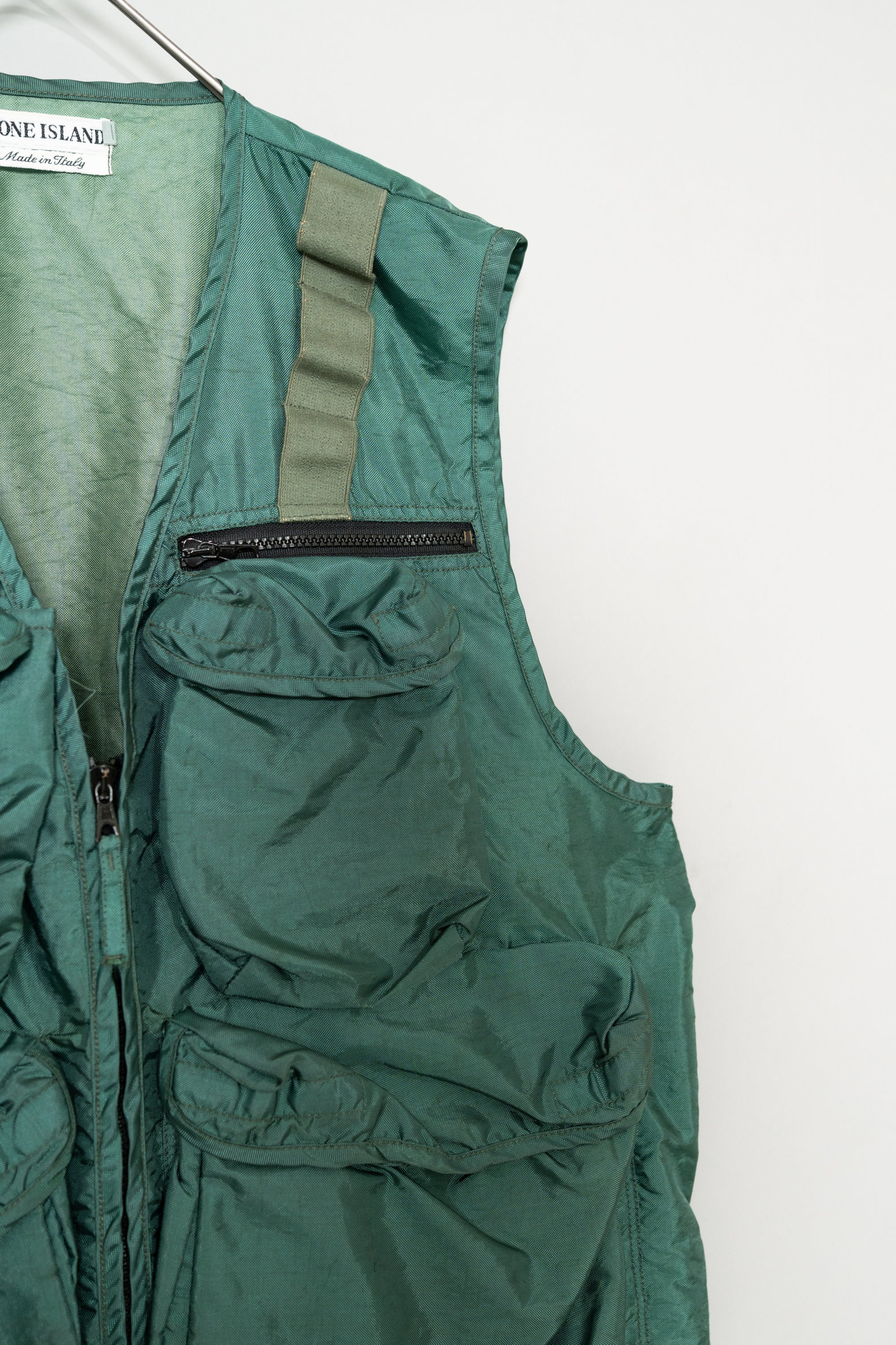STONE ISLAND 1995 SS EMERALD GREEN FORMULA STEEL VEST – Maison ma