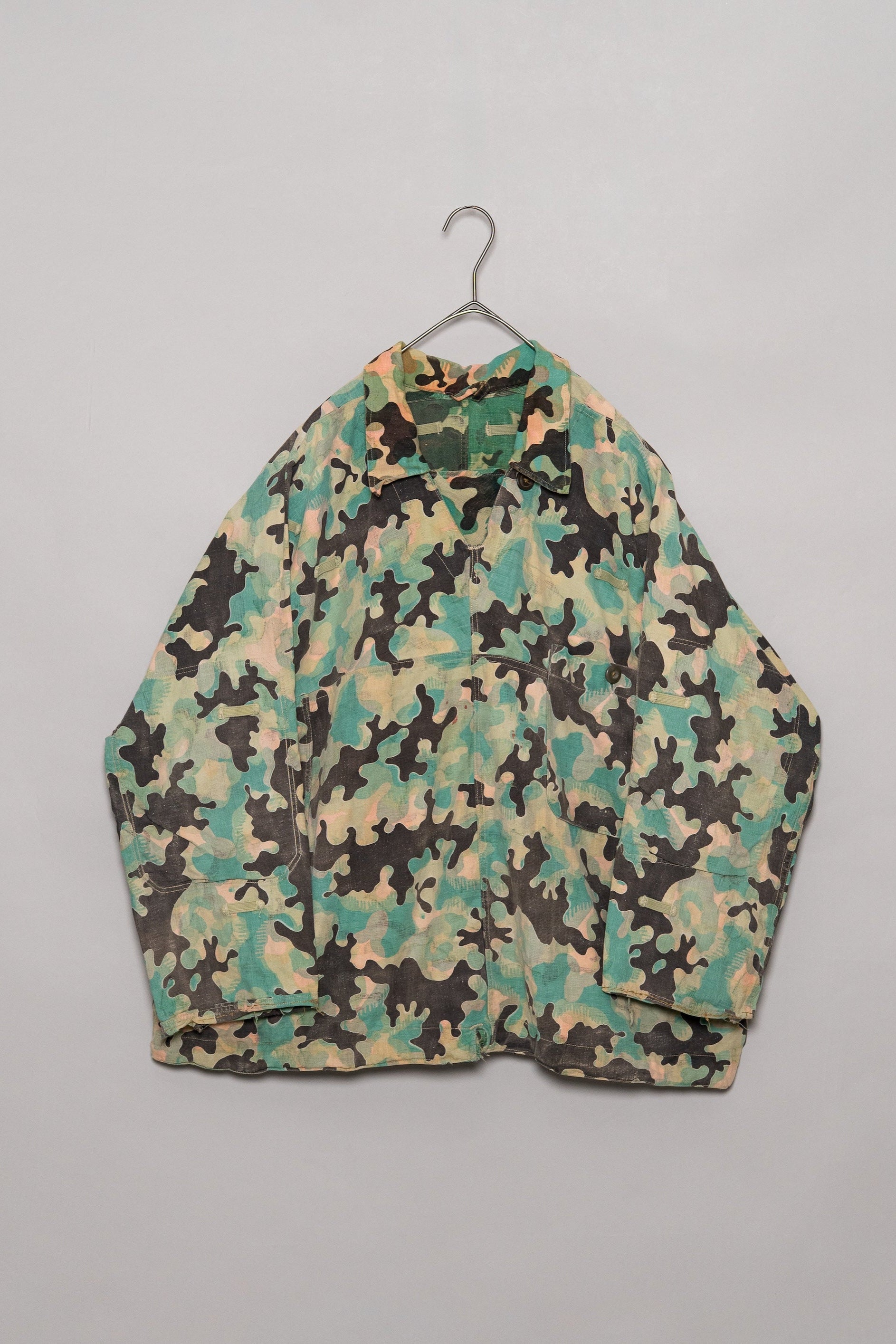 1950's Czechoslovakian Army Dubaky Camouflage white trim