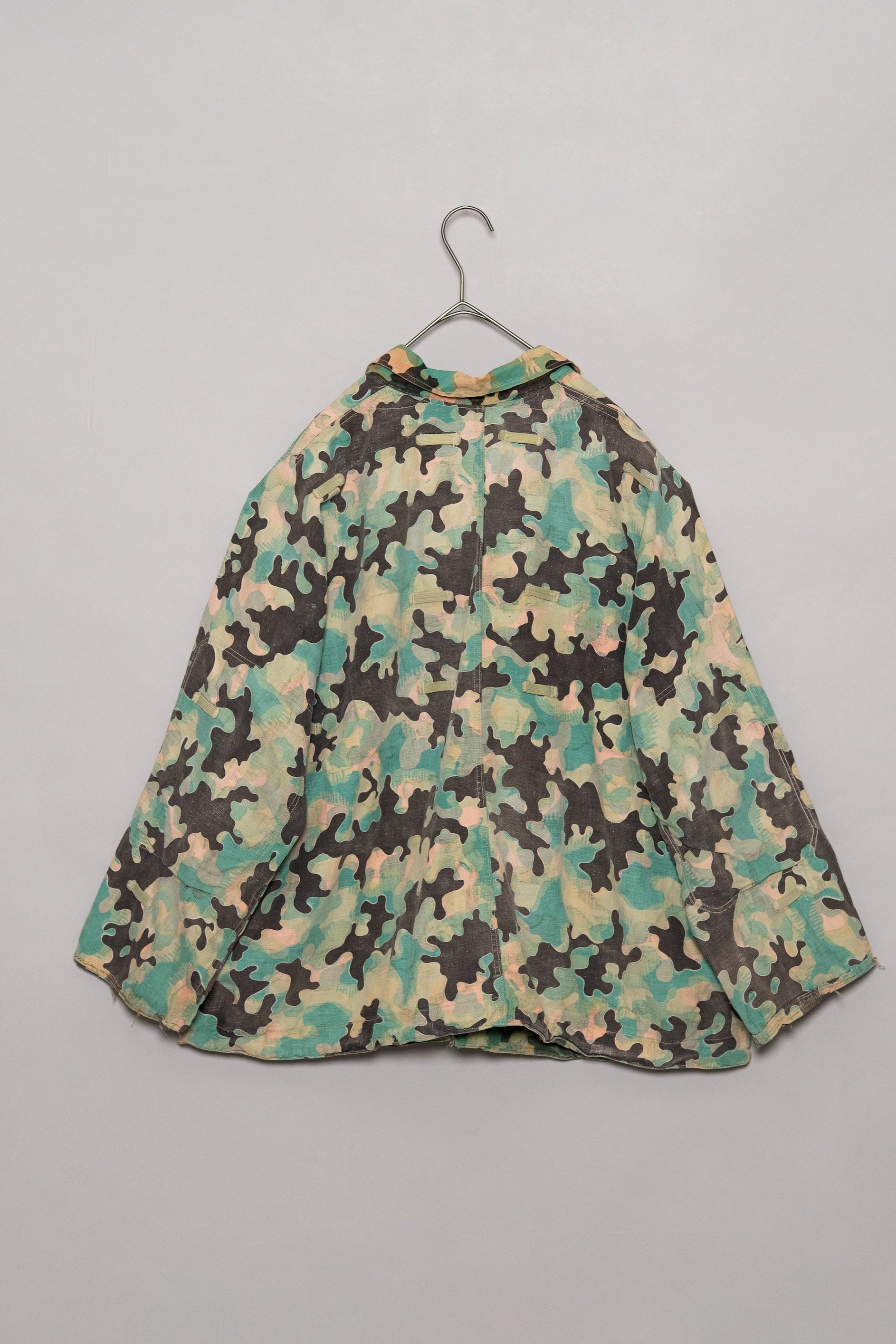 1950's Czechoslovakian Army Dubaky Camouflage white trim