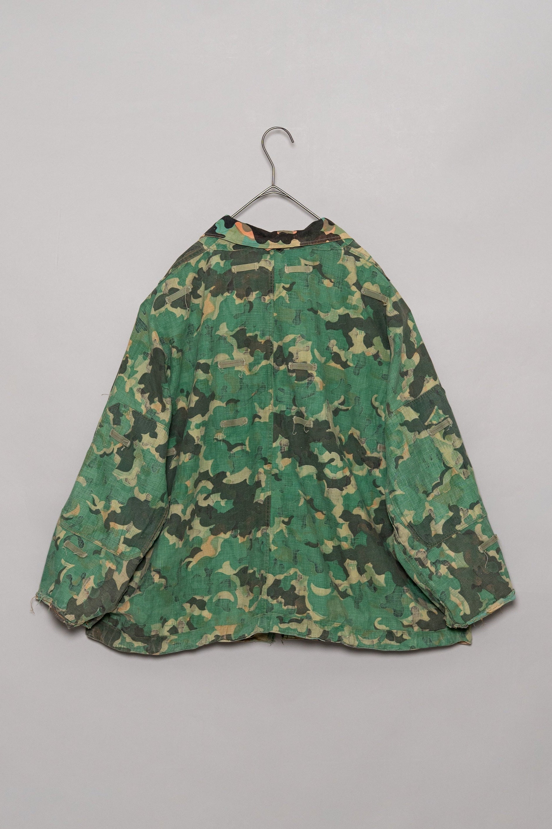 1950's Czechoslovakian Army Dubaky Camouflage white trim