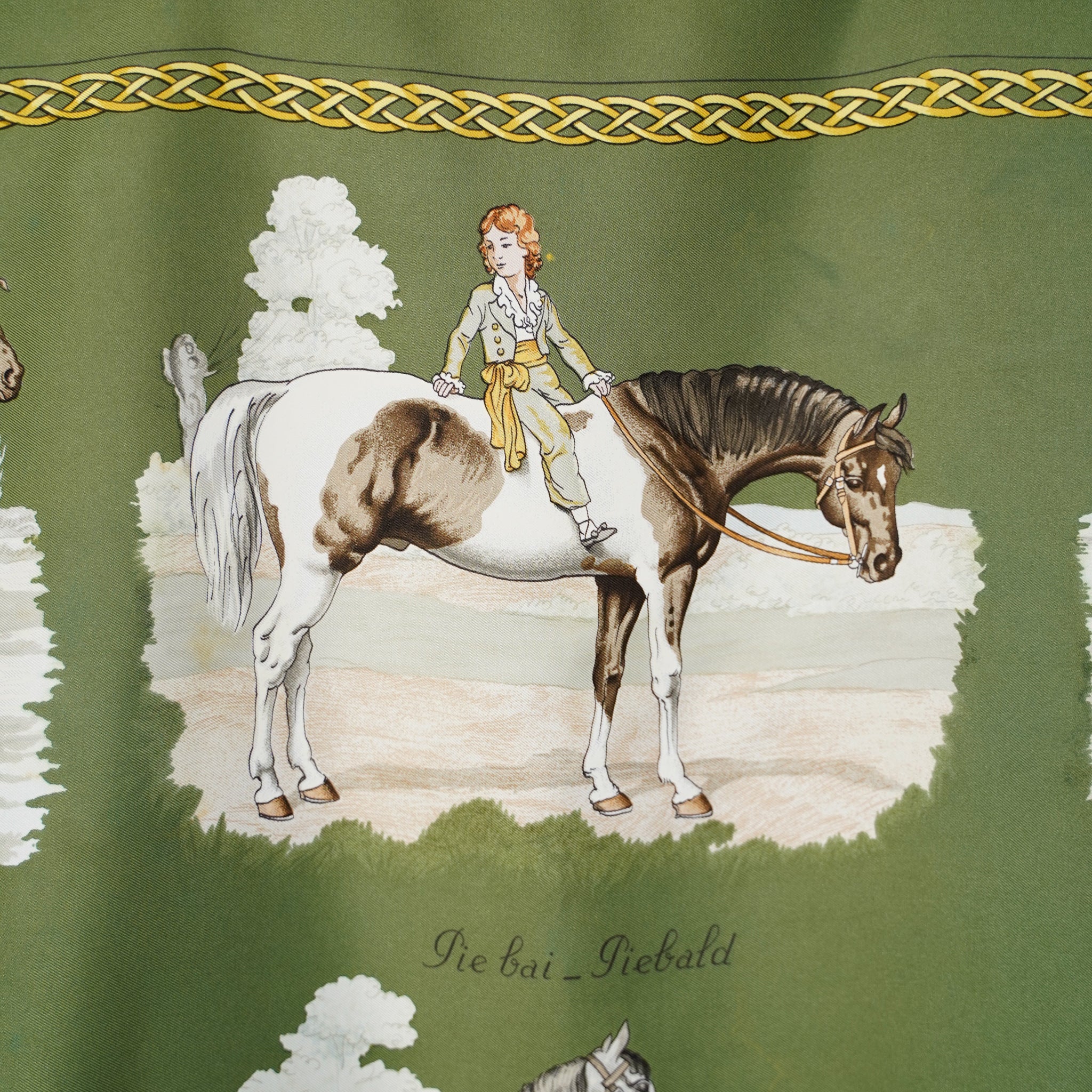 エルメス　HERMES　LES　ROBES　馬の毛色　スカーフ　カレ90 HERMES エルメス カレ90 LES ROBES 馬の毛色 スカーフ 大判 シルク100