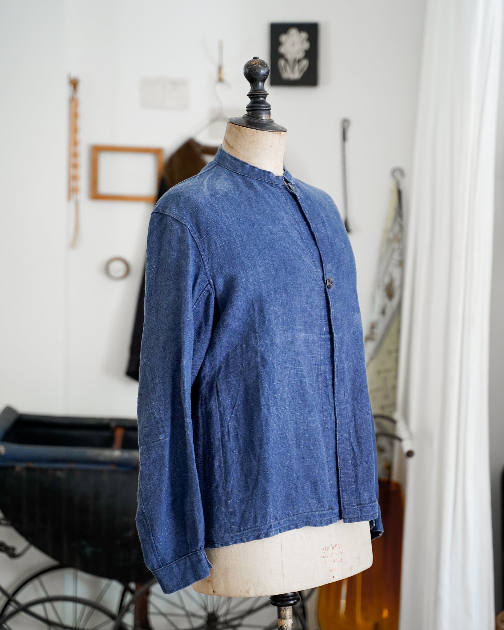 Belgium Vintage 1930's Coalminer Indigo linen stand calar shirt – Maison ma  Maniere