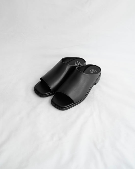 BEAUTIFUL SHOES SQUARE SANDALS