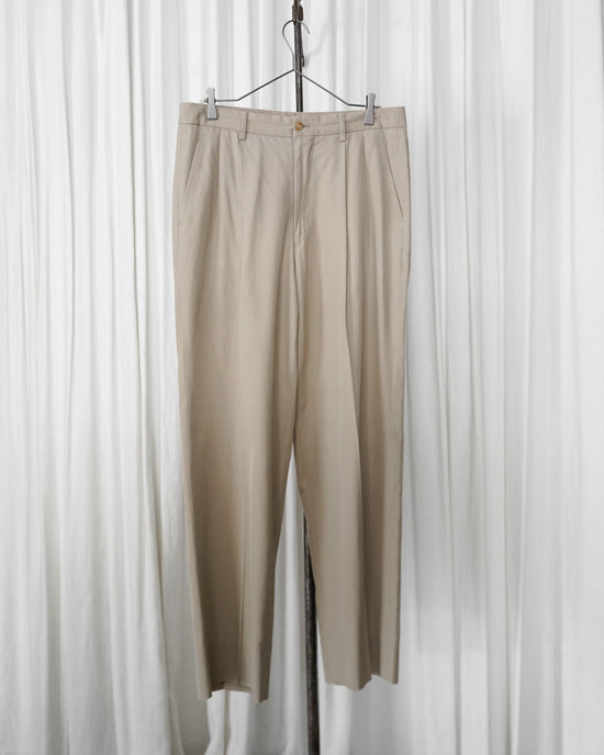ISSEY MIYAKE Trousers