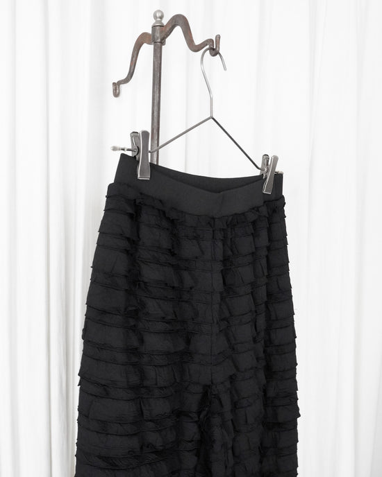 PROVOKE FRILL PANTS
