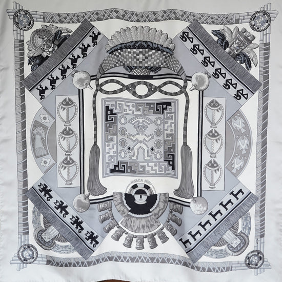 HERMES カレ90"Huaca Piru"