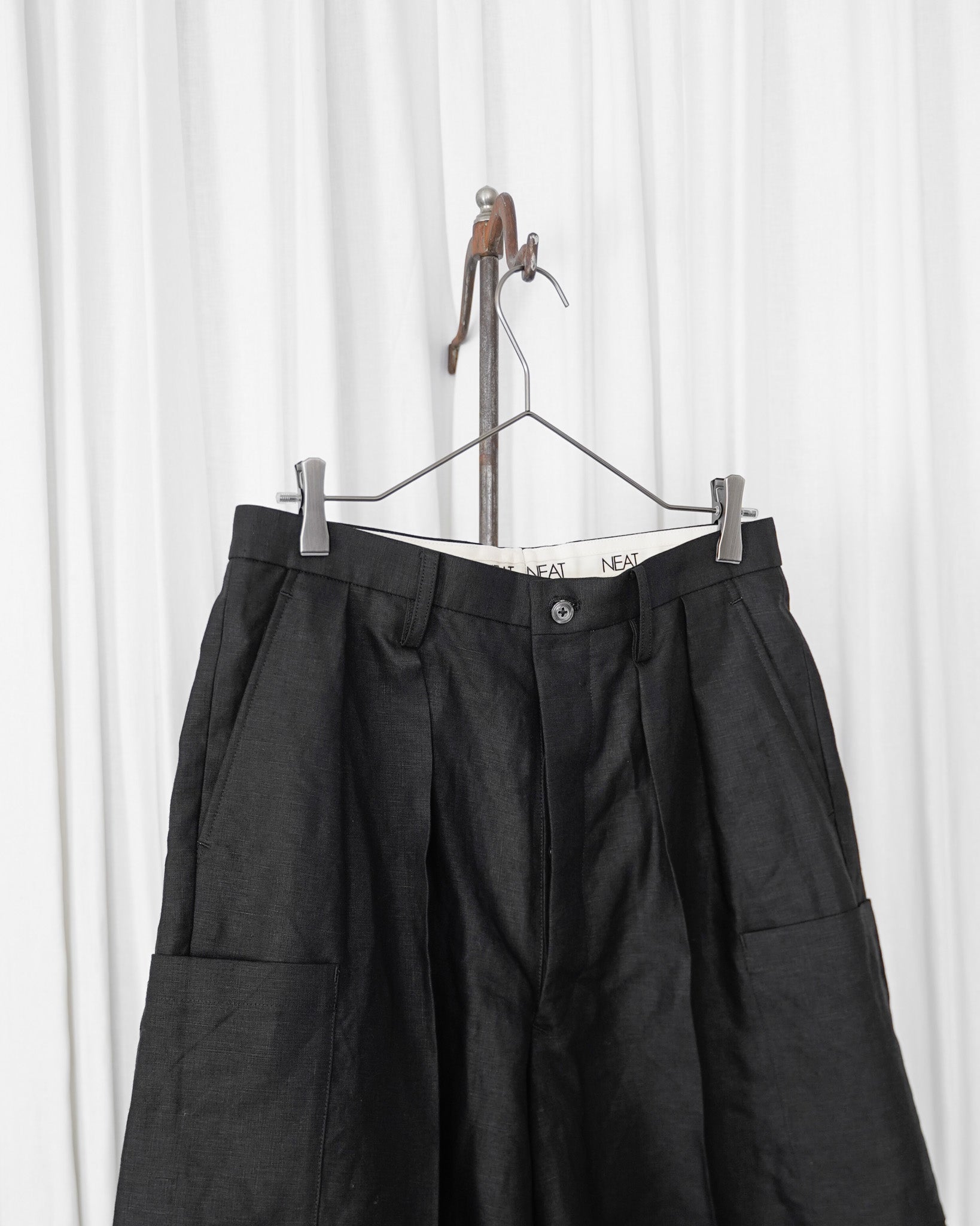 NEAT Spence Bryson Linen Cargo Shorts – Maison ma Manière