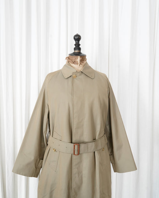 80s Burberrys "Single Raglan Sleeve" Cotton Balmacaan Coat with Belt
