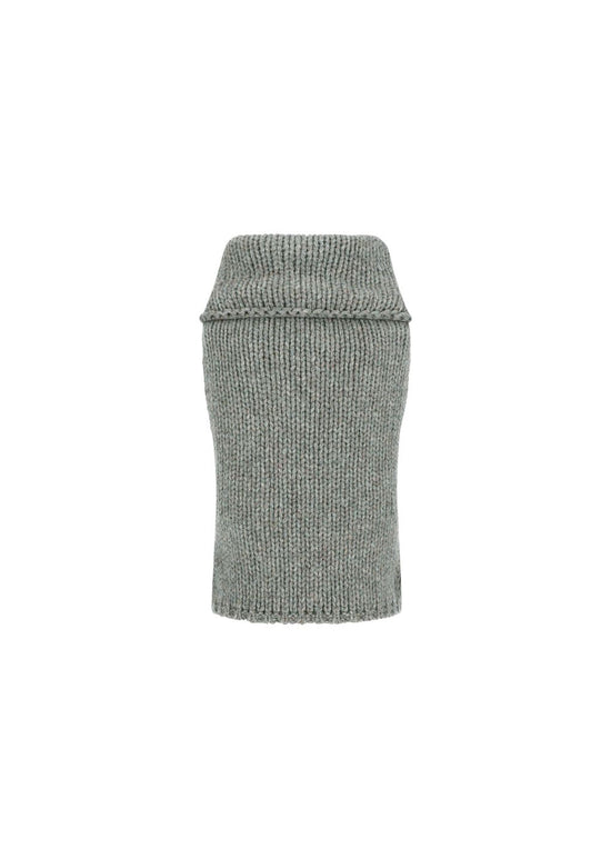 AMOMENTO hand knitted vest