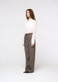 AMOMENTO linen tuck pants