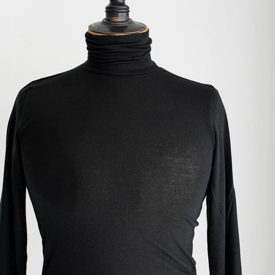 Silk and Cashmere Turtle Neck Tops