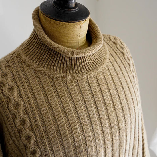 Shizuku Curl High Neck Knit