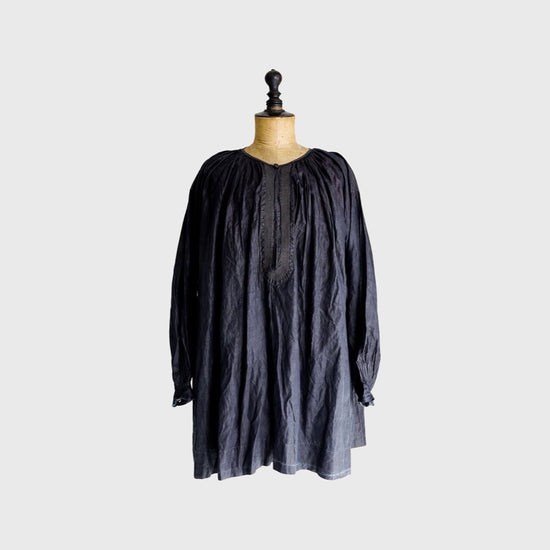 20th century French Antique Indigo linen smock “Biaude”